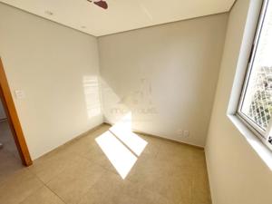 Apartamento 3 quartos 3 banheiros 140m²
