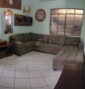 Casa 3 quartos 4 banheiros 
