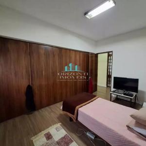 Apartamento 6 quartos 3 banheiros 1800m²