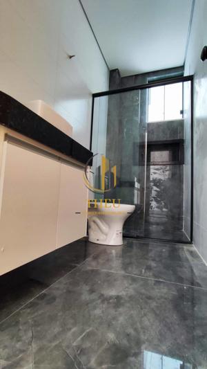 Apartamento 3 quartos 2 banheiros 115m²
