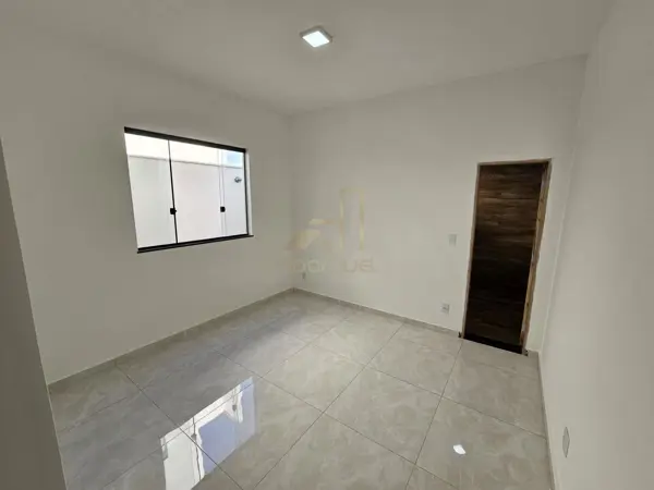 Casa 2 quartos 2 banheiros 20m²
