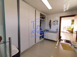 Casa em condomínio 4 quartos 4 banheiros 637m²