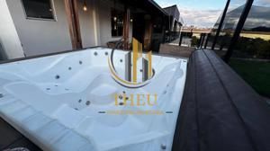 Apartamento 3 quartos 5 banheiros 210m²
