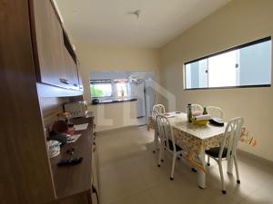 Casa 3 quartos 2 vagas 200m²