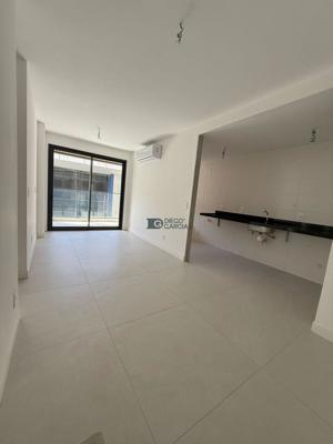 Apartamento 3 quartos 2 banheiros 104m²