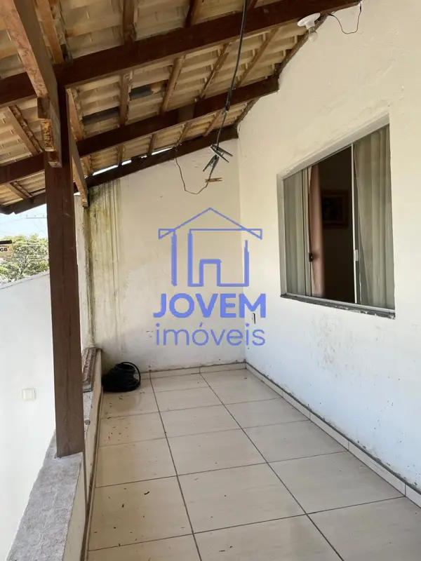 Casa 3 quartos  banheiros 180m²