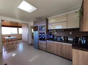 Casa em condomínio 4 quartos 4 banheiros 637m²