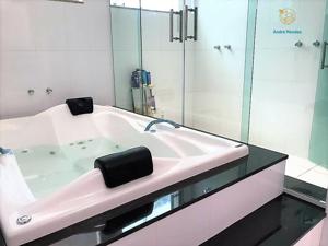Casa em condomínio 6 quartos 3 banheiros 5000m²