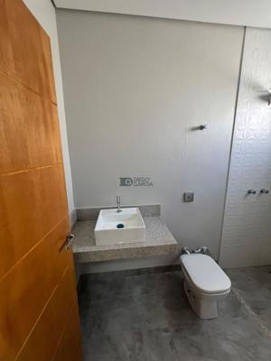 Apartamento 3 quartos 3 banheiros 165m²