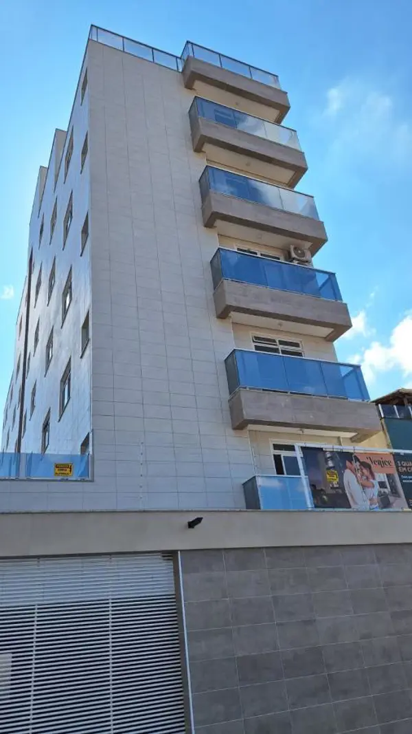 Apartamento 3 quartos 3 banheiros 166,2m²