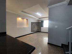 Apartamento 3 quartos 2 banheiros 234m²