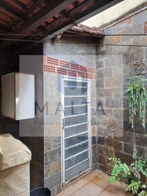 Casa 3 quartos 2 banheiros 68m²