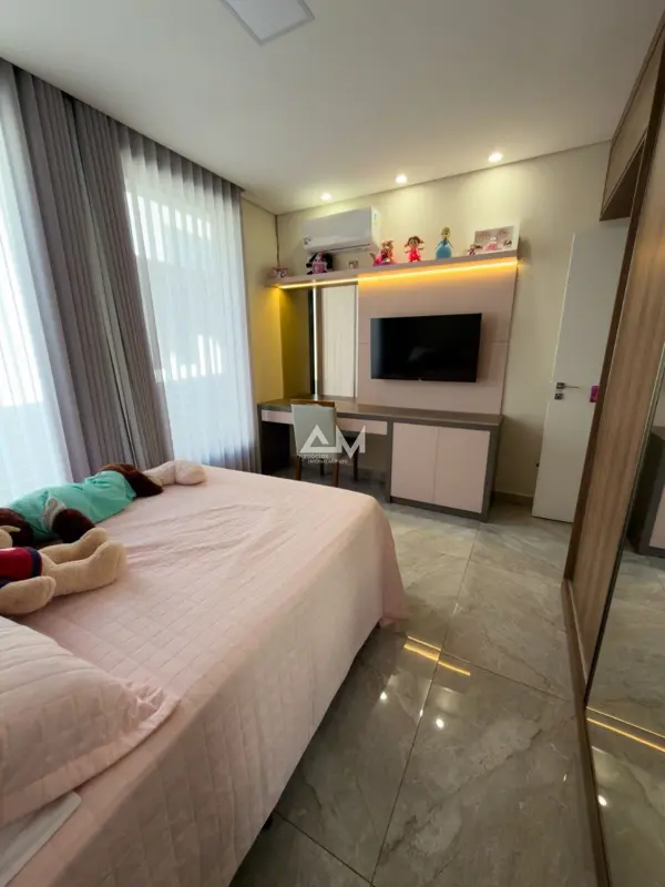 Apartamento 3 quartos 2 banheiros 1365m²