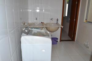 Casa 4 quartos 4 banheiros 
