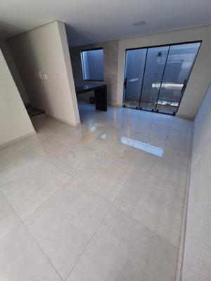 Casa 3 quartos 3 banheiros 160m²
