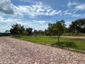 Lote em condomínio 1004m²