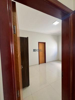 Apartamento 3 quartos 3 banheiros 165m²