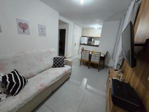Apartamento 2 quartos 1 banheiro 