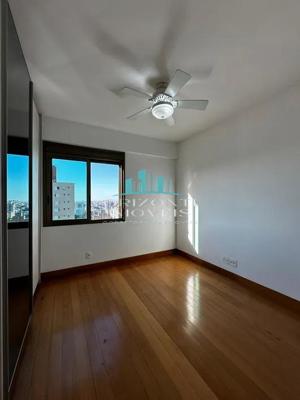 Apartamento 4 quartos 5 banheiros 