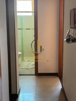 Apartamento 4 quartos 4 banheiros 240m²
