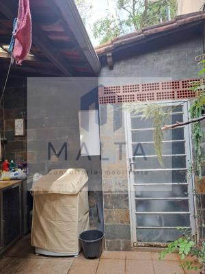 Casa 3 quartos 2 banheiros 68m²