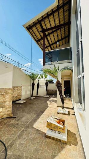 Apartamento 4 quartos 1 banheiro 320m²