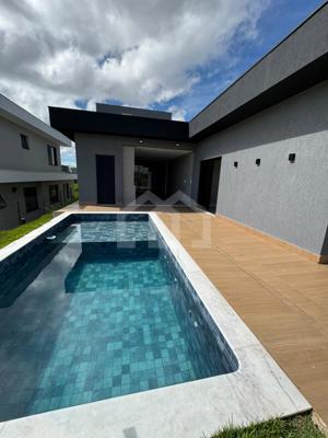 Casa em condomínio 4 quartos 4 vagas 256m²