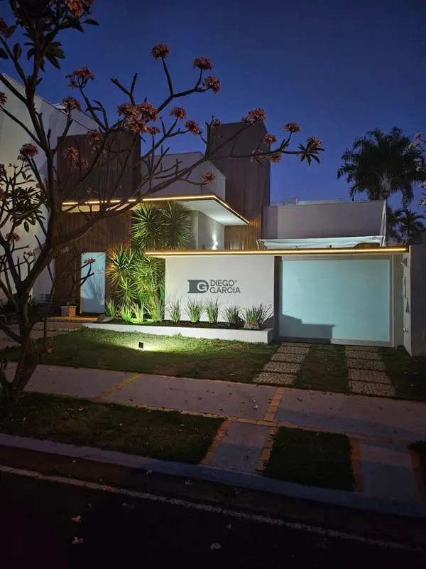 Apartamento 3 quartos 3 banheiros 270m²