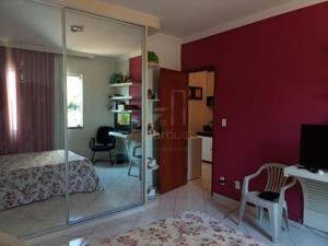Casa 4 quartos 3 banheiros 

