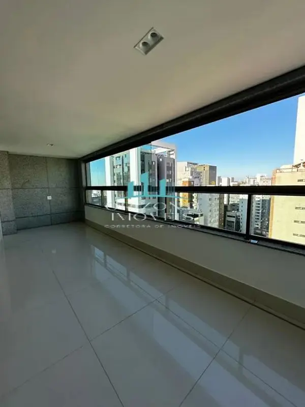 Apartamento 4 quartos 5 banheiros 
