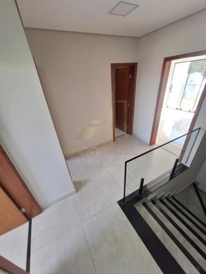 Casa 3 quartos 3 banheiros 160m²
