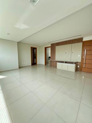 Apartamento 3 quartos 2 banheiros 180m²