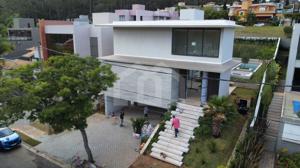 Casa em condomínio 4 quartos 6 vagas 420m²
