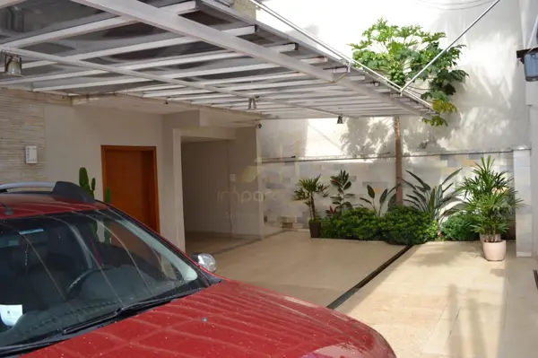Casa 4 quartos 4 banheiros 

