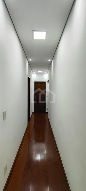 Casa 4 quartos 4 vagas 230m²
