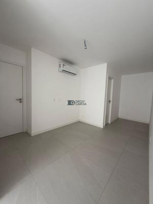Apartamento 3 quartos 2 banheiros 104m²