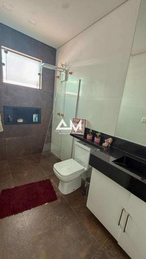Apartamento 3 quartos 1 banheiro 211m²