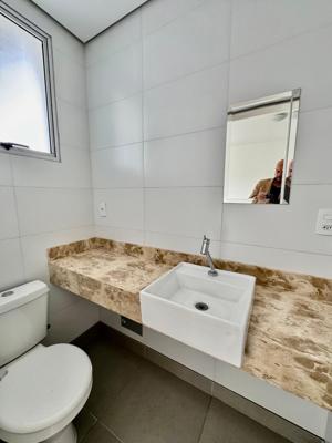 Apartamento 3 quartos 2 banheiros 422m²