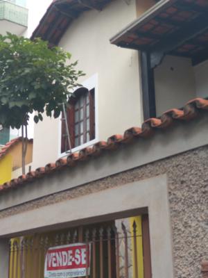 Casa 4 quartos 8 vagas 255m²