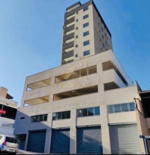 Apartamento 2 quartos 1 banheiro 64m²
