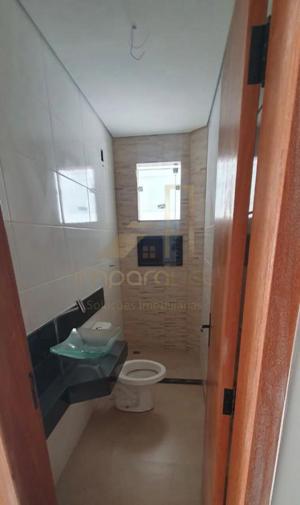 Casa 3 quartos 3 banheiros 190m²
