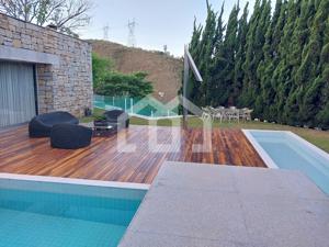 Casa em condomínio 5 quartos 4 vagas 800m²