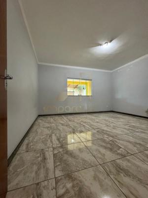 Casa 4 quartos 2 banheiros 
