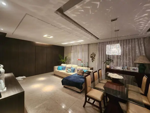 Casa 3 quartos 3 banheiros 240m²
