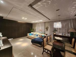 Casa 3 quartos 3 banheiros 240m²
