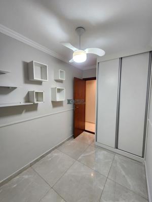 Apartamento 3 quartos 3 banheiros 200m²
