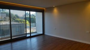 Casa em condomínio 4 vagas 460m²