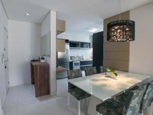 Apartamento 3 quartos 3 banheiros 154m²