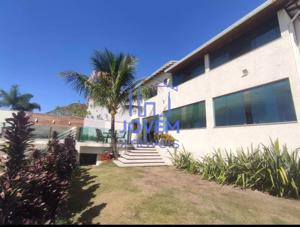 Casa em condomínio 4 quartos 4 banheiros 637m²