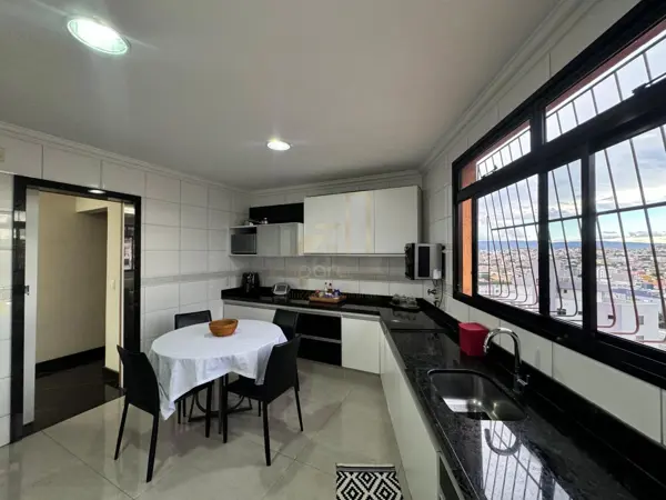 Apartamento 3 quartos 2 banheiros 110m²
